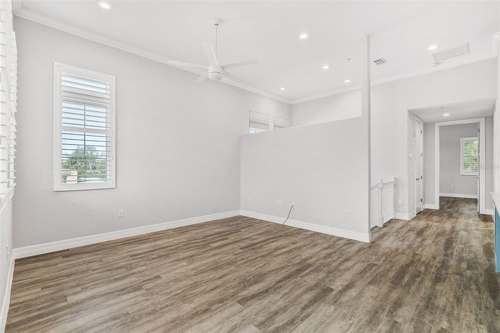 Image 41 of property listing at 212 MILAN AVENUE W 1, Venice, FL 34285