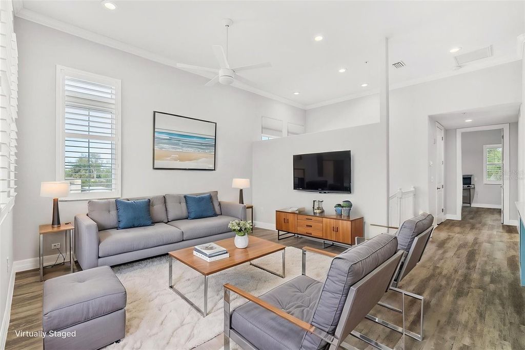 Image 42 of property listing at 212 MILAN AVENUE W 1, Venice, FL 34285