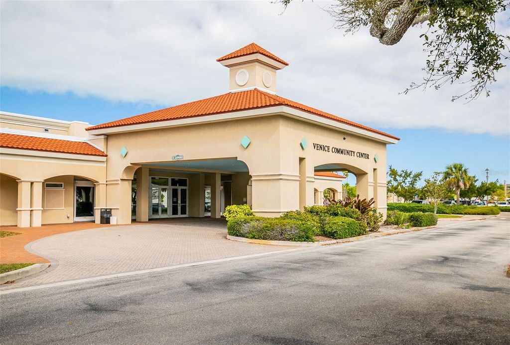 Image 68 of property listing at 212 MILAN AVENUE W 1, Venice, FL 34285