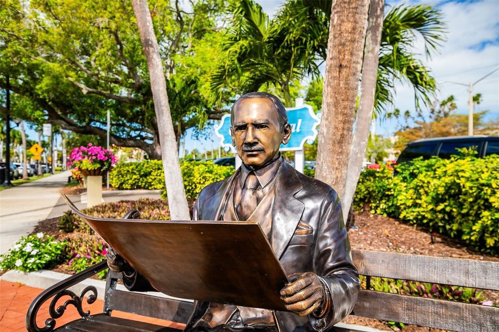 Image 76 of property listing at 212 MILAN AVENUE W 1, Venice, FL 34285