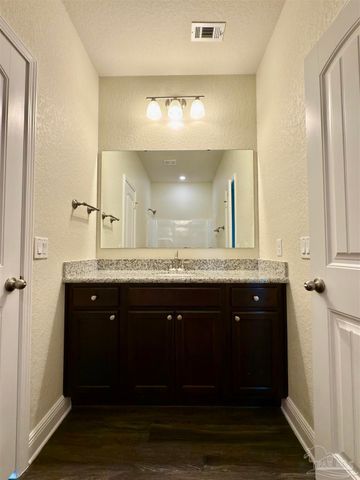 5065 Peach Dr, Pace, FL 32571