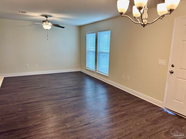 5065 Peach Dr, Pace, FL 32571