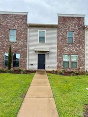 5065 Peach Dr, Pace, FL 32571