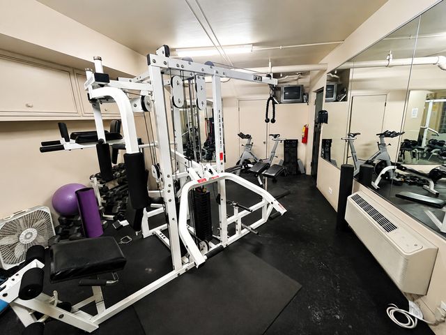 7639 N Eastlake Terrace 1D, Chicago, IL 60626