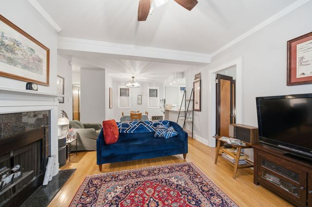7639 N Eastlake Terrace 1D, Chicago, IL 60626