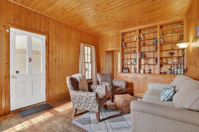 611 E Court Street, Janesville, WI 53545