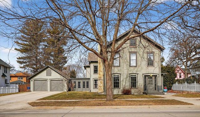 611 E Court Street, Janesville, WI 53545