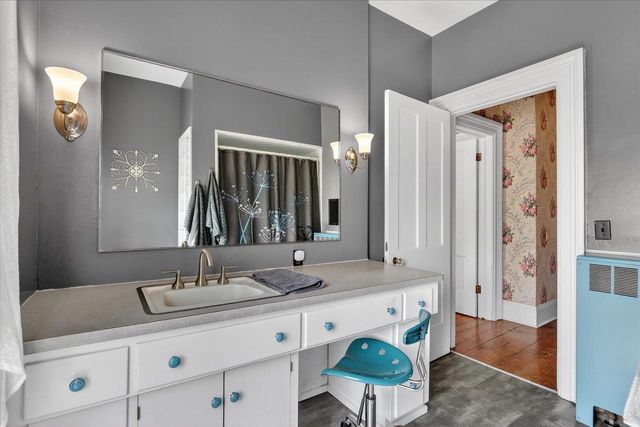 611 E Court Street, Janesville, WI 53545