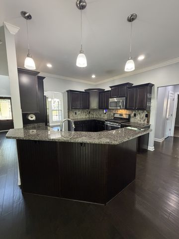 8299 Tapoco Ln, Brentwood, TN 37027