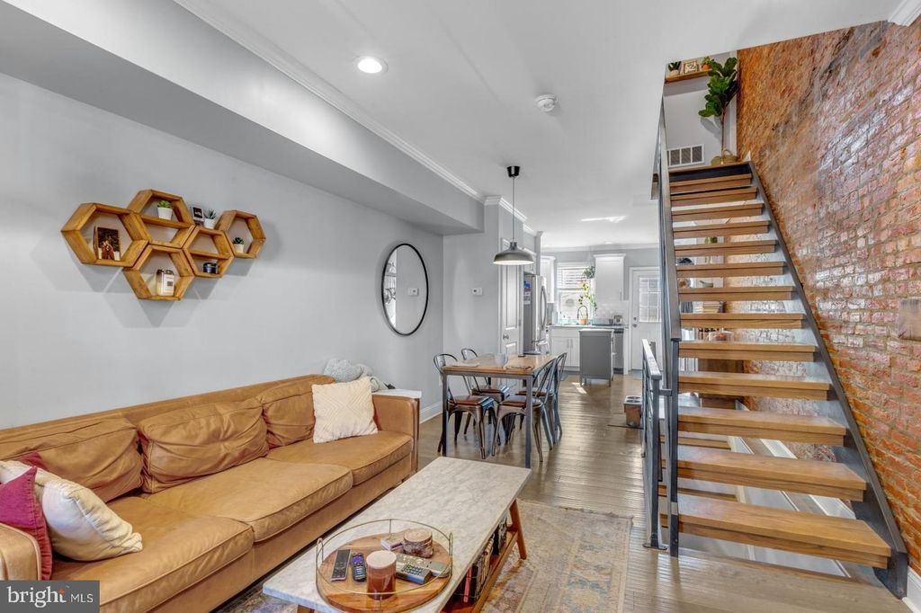 2531 COLLINS ST, Philadelphia, PA 19125