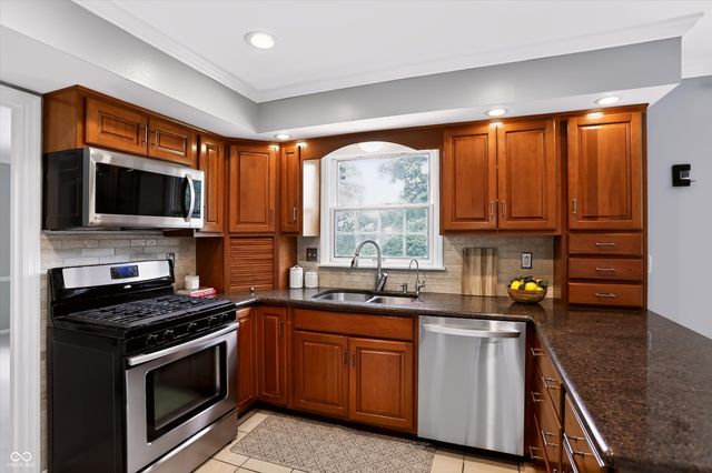 7148 E 65th Street, Indianapolis, IN 46256