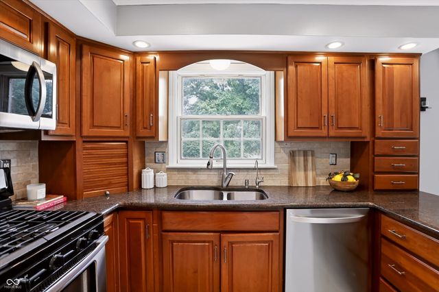 7148 E 65th Street, Indianapolis, IN 46256