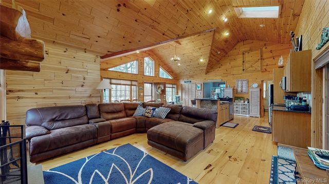 128 Shore Drive N, Wurtsboro, NY 12790