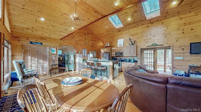 128 Shore Drive N, Wurtsboro, NY 12790