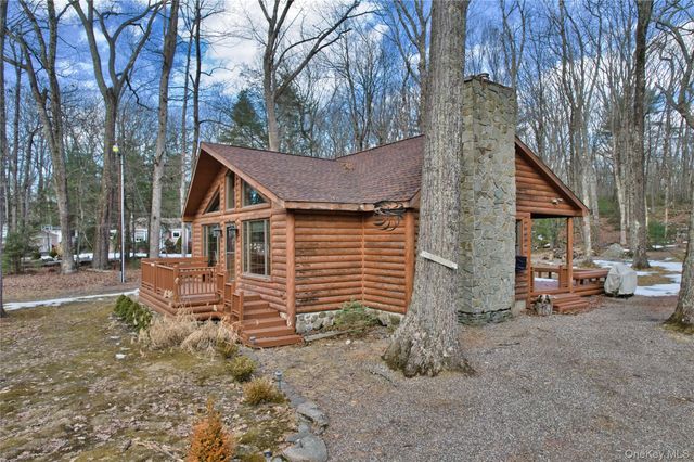 128 Shore Drive N, Wurtsboro, NY 12790