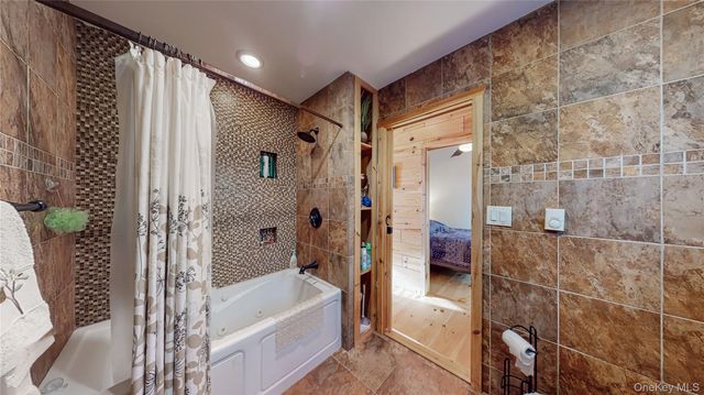 128 Shore Drive N, Wurtsboro, NY 12790