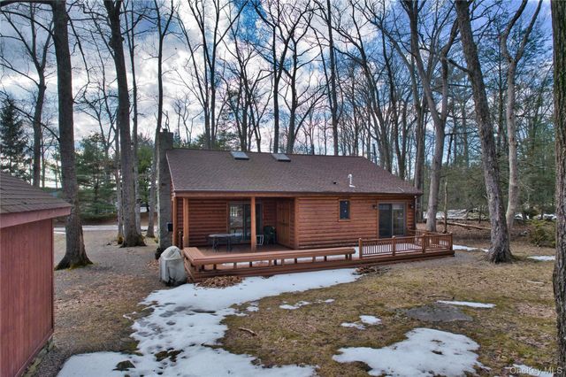 128 Shore Drive N, Wurtsboro, NY 12790