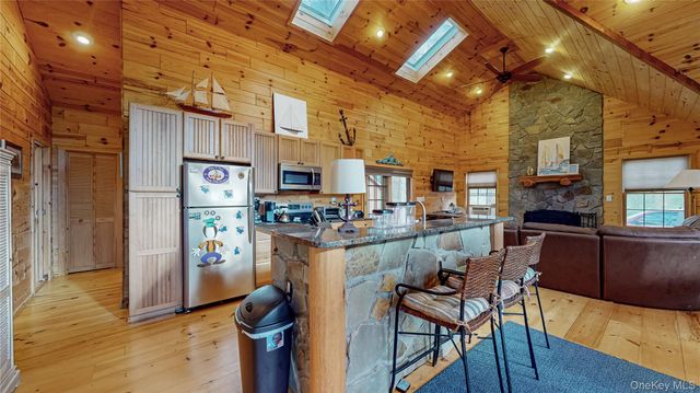 128 Shore Drive N, Wurtsboro, NY 12790