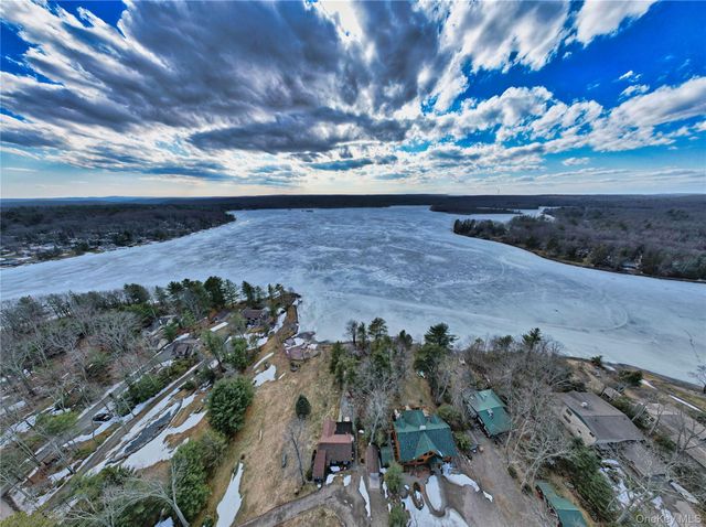 128 Shore Drive N, Wurtsboro, NY 12790