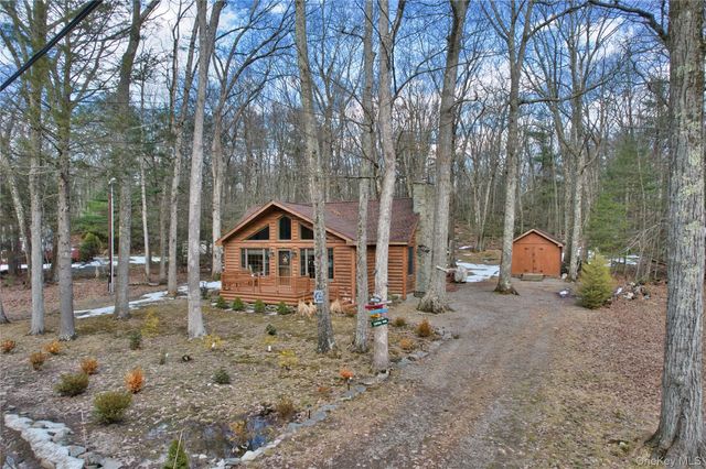 128 Shore Drive N, Wurtsboro, NY 12790