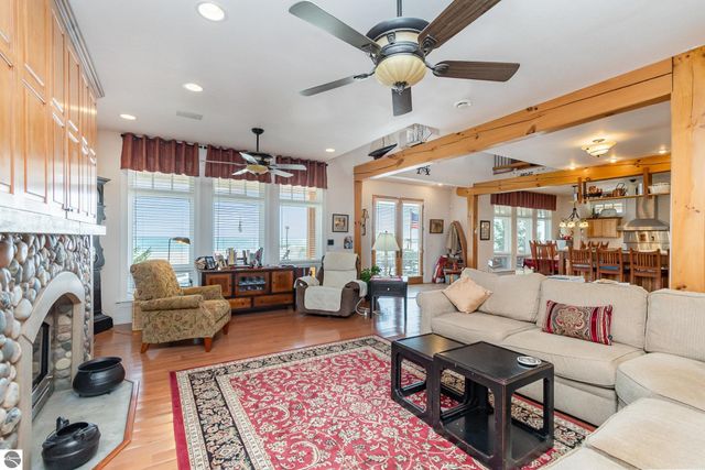 891 S State Street, Oscoda, MI 48750