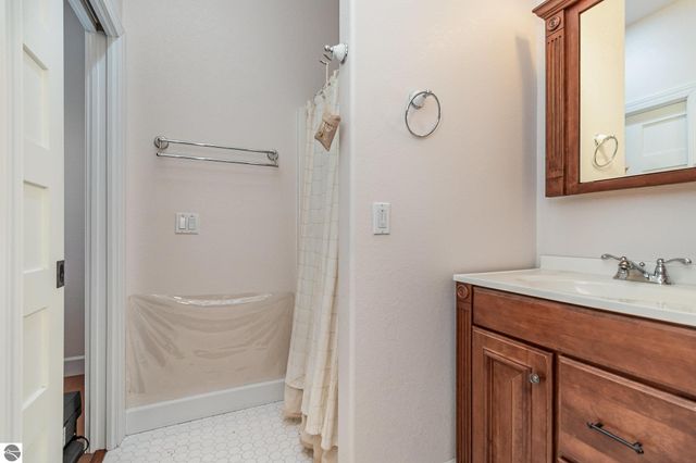 891 S State Street, Oscoda, MI 48750