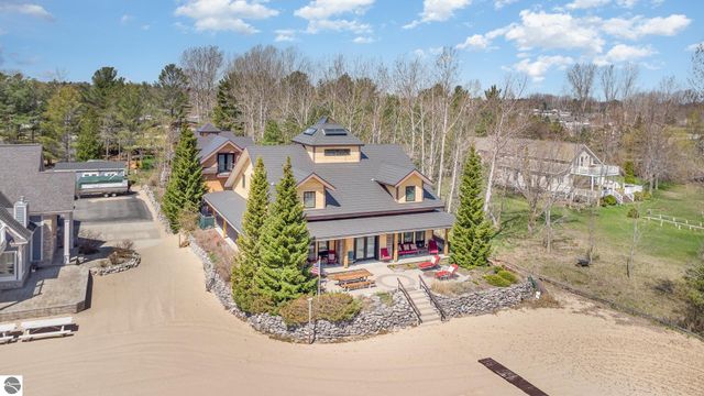 891 S State Street, Oscoda, MI 48750