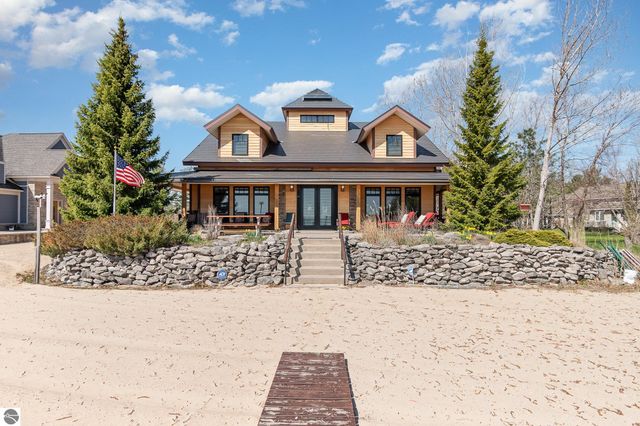 891 S State Street, Oscoda, MI 48750