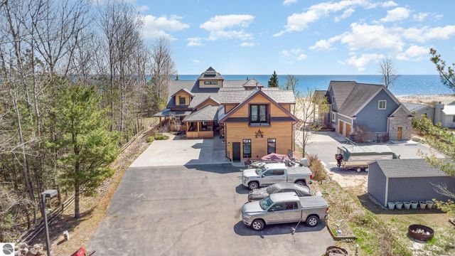 891 S State Street, Oscoda, MI 48750