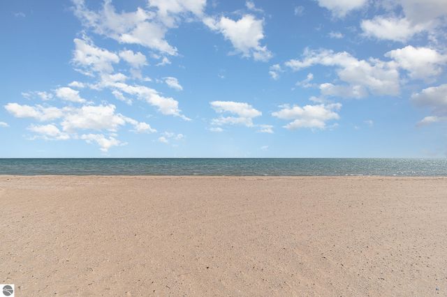 891 S State Street, Oscoda, MI 48750