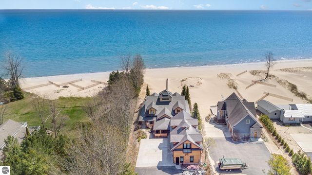 891 S State Street, Oscoda, MI 48750