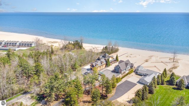 891 S State Street, Oscoda, MI 48750