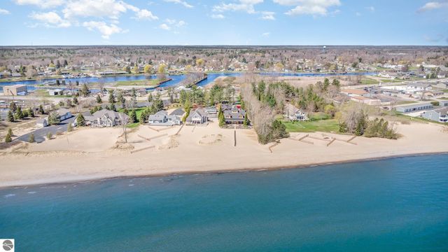 891 S State Street, Oscoda, MI 48750