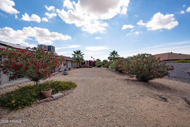 13215 W POMEGRANATE Drive, Sun City West, AZ 85375