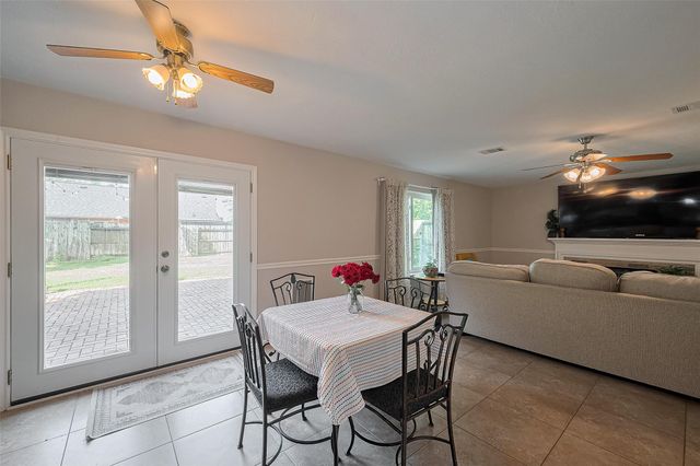 3426 Hidden Creek Drive, Sugar Land, TX 77479