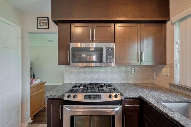 3426 Hidden Creek Drive, Sugar Land, TX 77479