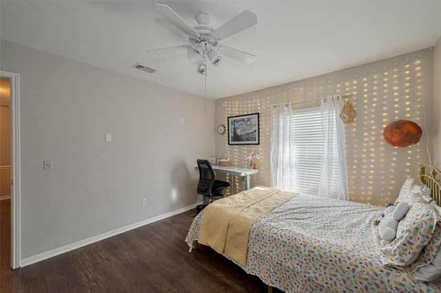 3426 Hidden Creek Drive, Sugar Land, TX 77479