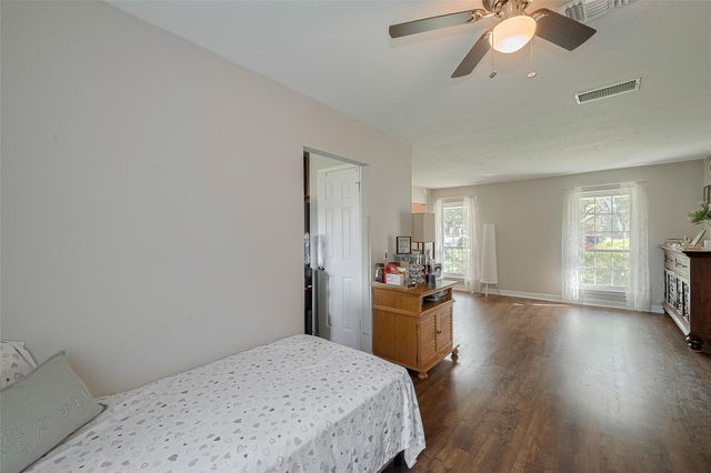 3426 Hidden Creek Drive, Sugar Land, TX 77479