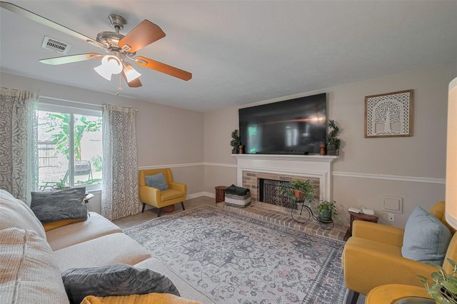 3426 Hidden Creek Drive, Sugar Land, TX 77479