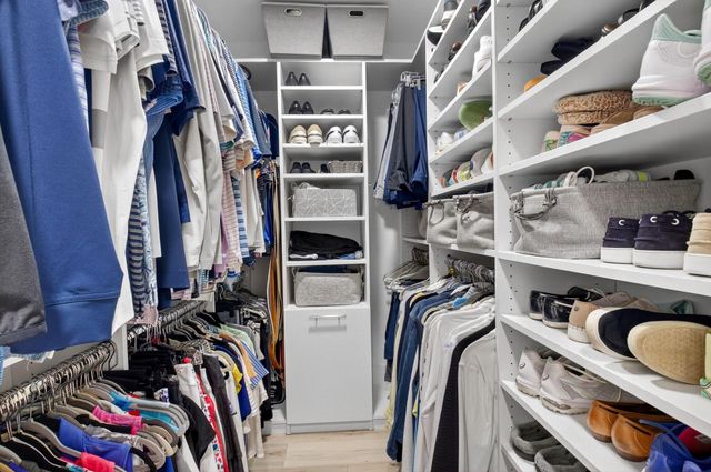 18 Westgate Lane E, Boynton Beach, FL 33436