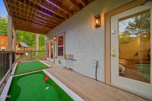 1924 Pine Court, Sevierville, TN 37876