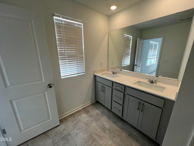 815 Basswood Glen Trail, Knightdale, NC 27545