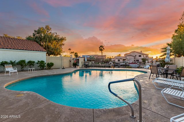 8629 W MAUI Lane, Peoria, AZ 85381