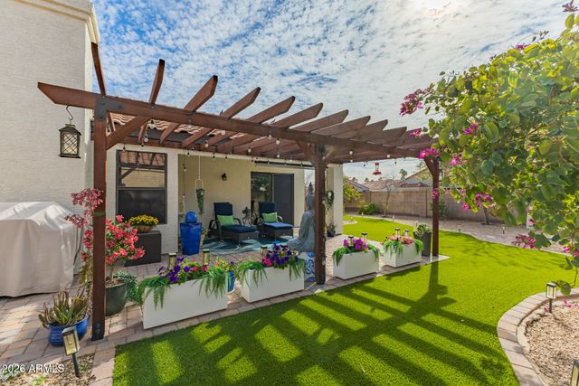 8629 W MAUI Lane, Peoria, AZ 85381