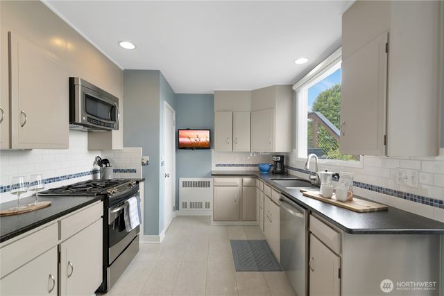 214 Sherman Street NW, Olympia, WA 98502