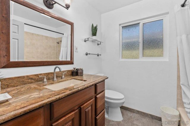 6245 Broadmoor Dr., La Mesa, CA 91942