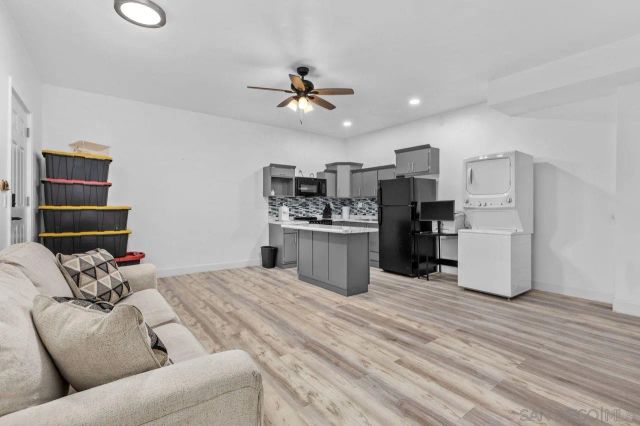 6245 Broadmoor Dr., La Mesa, CA 91942