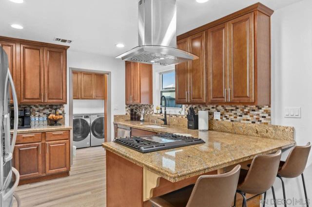 6245 Broadmoor Dr., La Mesa, CA 91942