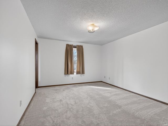 6711 Sullivans Court, Fort Wayne, IN 46835