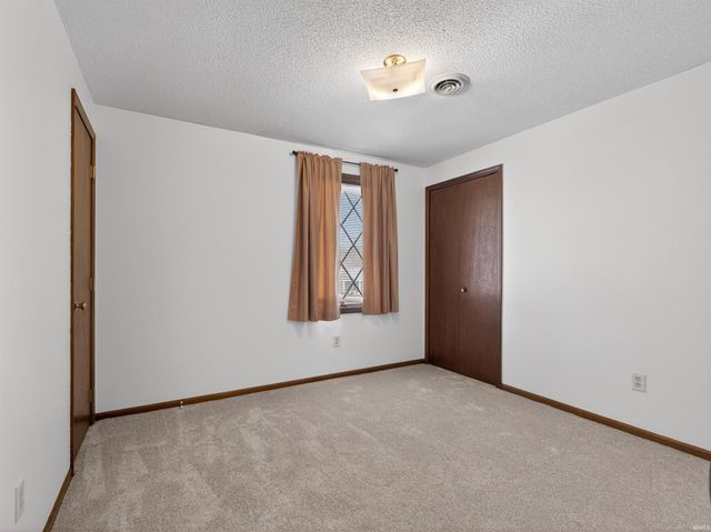 6711 Sullivans Court, Fort Wayne, IN 46835